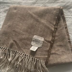 Nido Notte Herringbone Throw Blanket